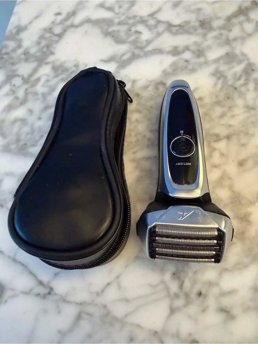 Panasonic Arc5 ES-LV65-S Wet/Dry Cordless Foil 5-Head Shaver Case Charger
